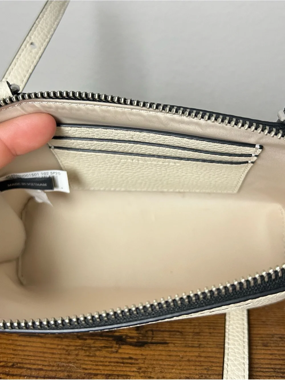Marc Jacobs Cream Pebbled Leather Crossbody Bag